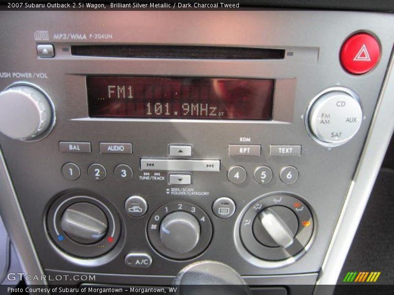 Brilliant Silver Metallic / Dark Charcoal Tweed 2007 Subaru Outback 2.5i Wagon