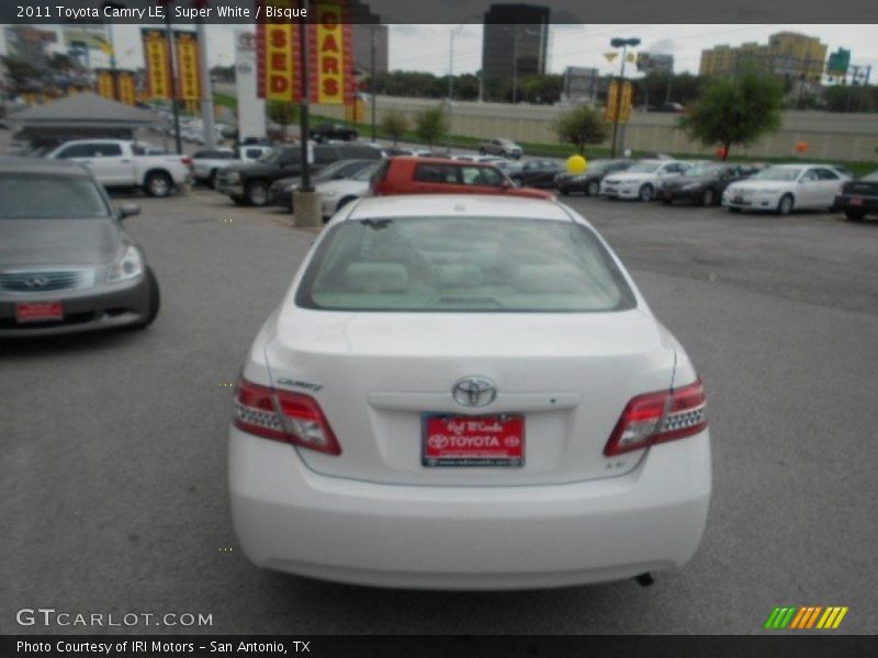 Super White / Bisque 2011 Toyota Camry LE