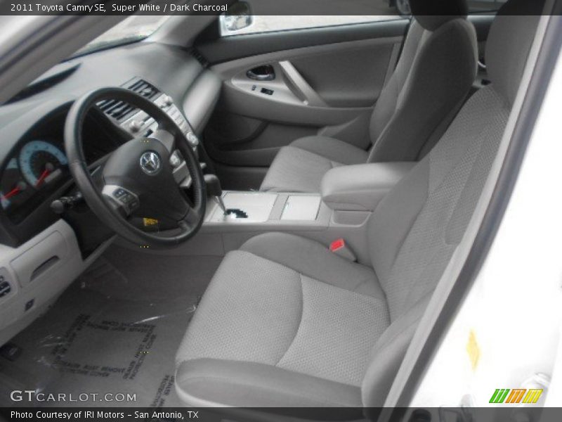 Super White / Dark Charcoal 2011 Toyota Camry SE