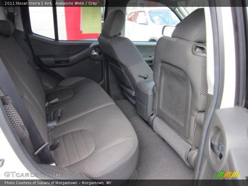 Avalanche White / Gray 2011 Nissan Xterra S 4x4
