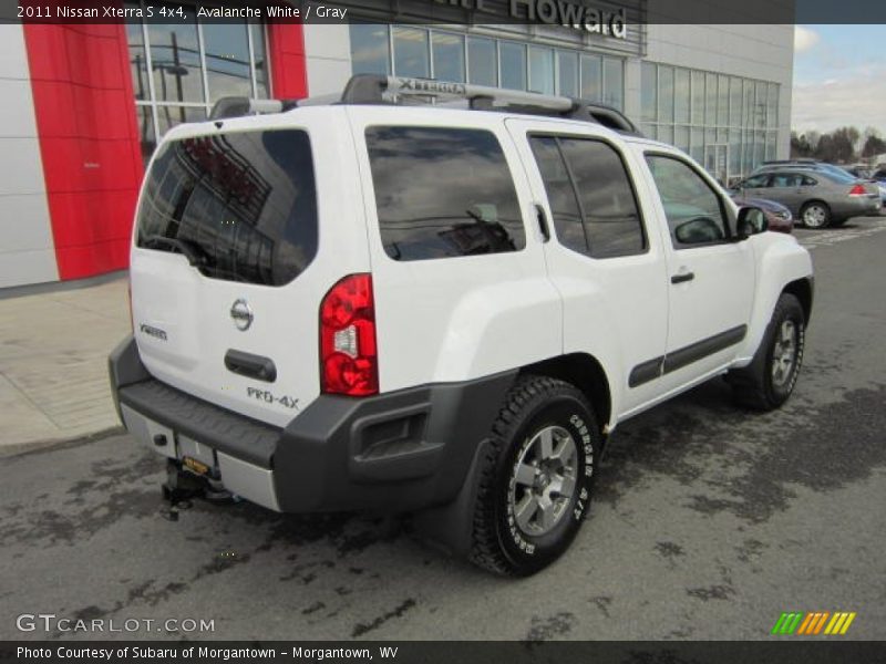 Avalanche White / Gray 2011 Nissan Xterra S 4x4