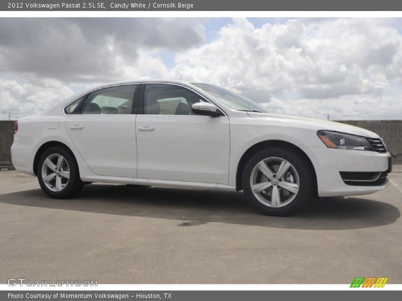Candy White / Cornsilk Beige 2012 Volkswagen Passat 2.5L SE