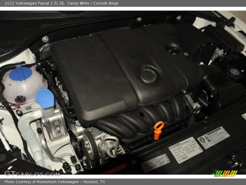 Candy White / Cornsilk Beige 2012 Volkswagen Passat 2.5L SE