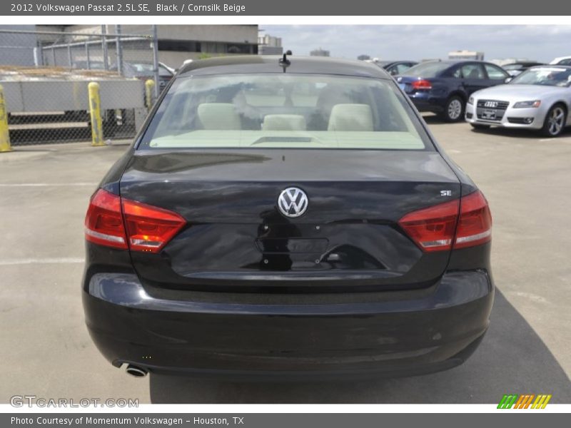 Black / Cornsilk Beige 2012 Volkswagen Passat 2.5L SE