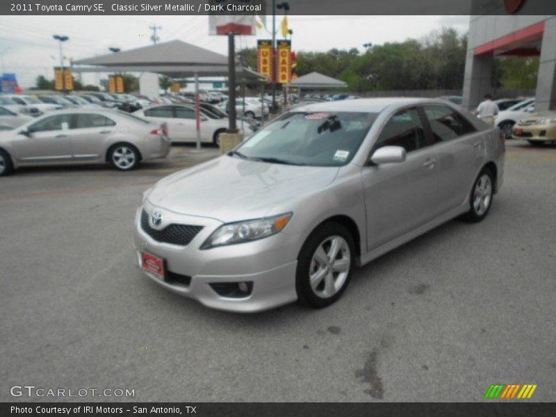 Classic Silver Metallic / Dark Charcoal 2011 Toyota Camry SE