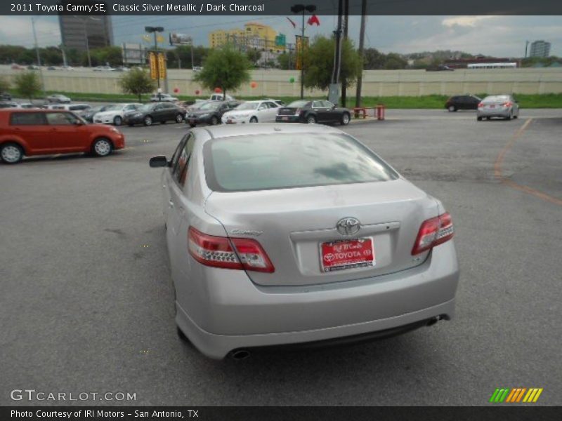 Classic Silver Metallic / Dark Charcoal 2011 Toyota Camry SE