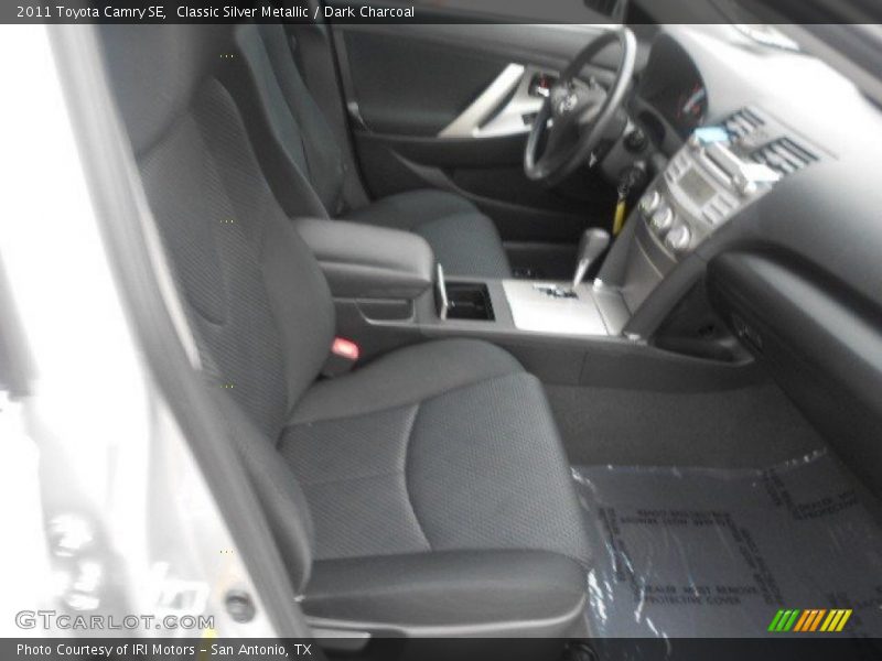 Classic Silver Metallic / Dark Charcoal 2011 Toyota Camry SE