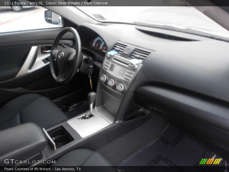 Classic Silver Metallic / Dark Charcoal 2011 Toyota Camry SE
