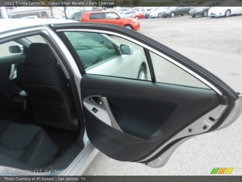 Classic Silver Metallic / Dark Charcoal 2011 Toyota Camry SE