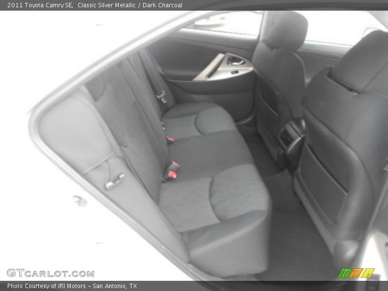 Classic Silver Metallic / Dark Charcoal 2011 Toyota Camry SE