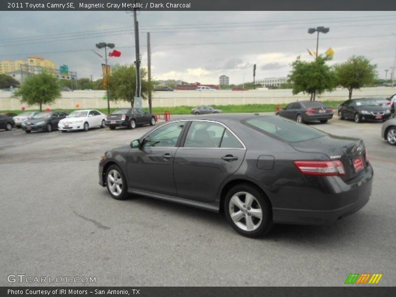 Magnetic Gray Metallic / Dark Charcoal 2011 Toyota Camry SE