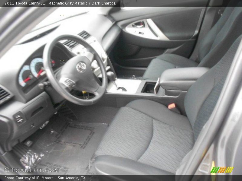 Magnetic Gray Metallic / Dark Charcoal 2011 Toyota Camry SE