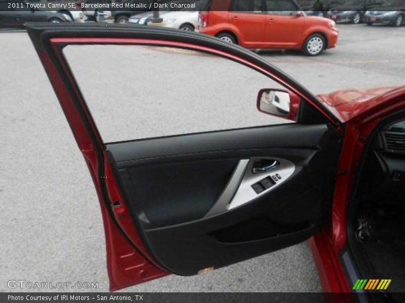Barcelona Red Metallic / Dark Charcoal 2011 Toyota Camry SE