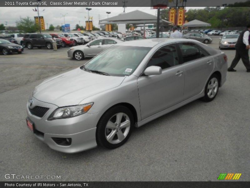 Classic Silver Metallic / Dark Charcoal 2011 Toyota Camry SE