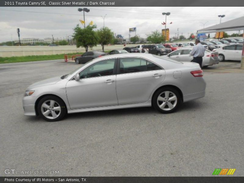 Classic Silver Metallic / Dark Charcoal 2011 Toyota Camry SE