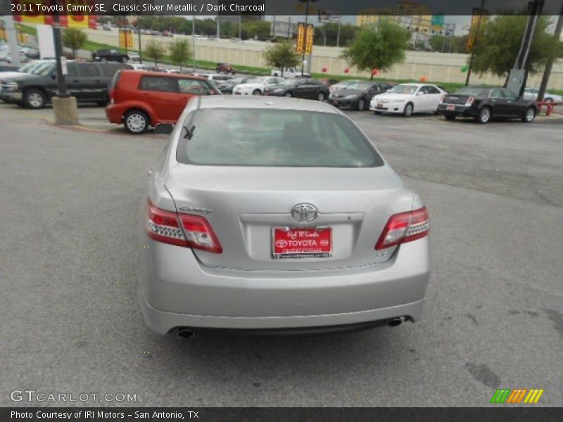 Classic Silver Metallic / Dark Charcoal 2011 Toyota Camry SE