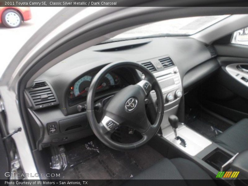 Classic Silver Metallic / Dark Charcoal 2011 Toyota Camry SE