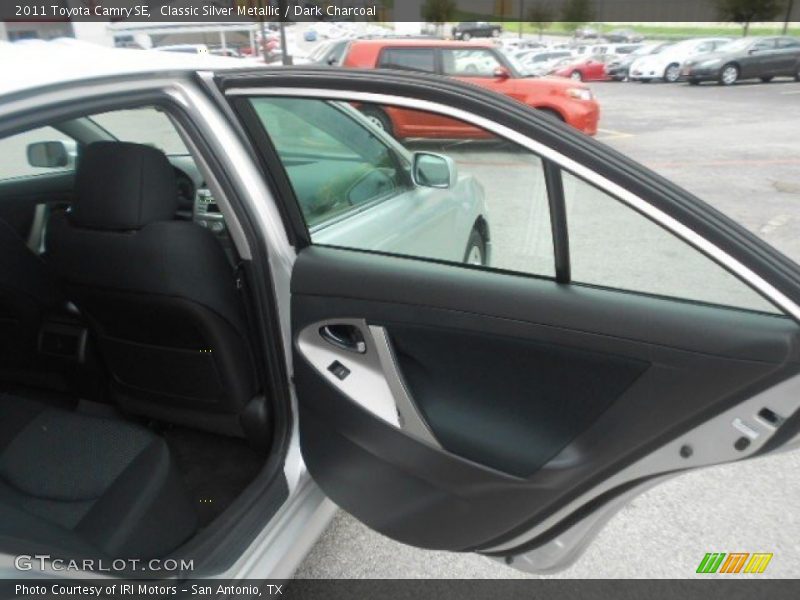 Classic Silver Metallic / Dark Charcoal 2011 Toyota Camry SE