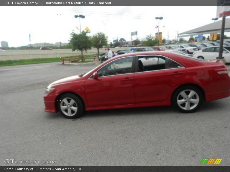 Barcelona Red Metallic / Dark Charcoal 2011 Toyota Camry SE