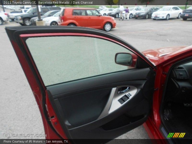 Barcelona Red Metallic / Dark Charcoal 2011 Toyota Camry SE