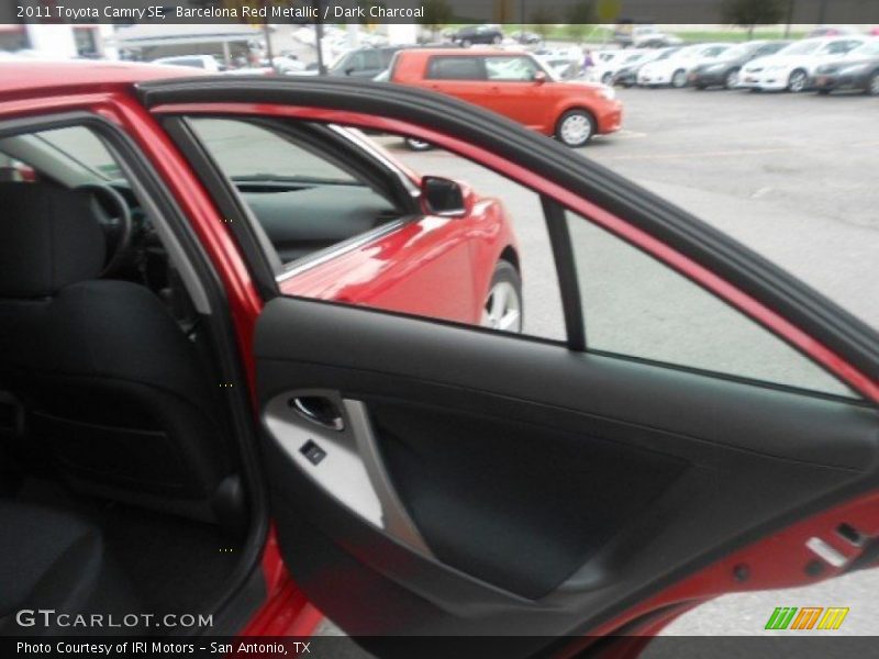 Barcelona Red Metallic / Dark Charcoal 2011 Toyota Camry SE