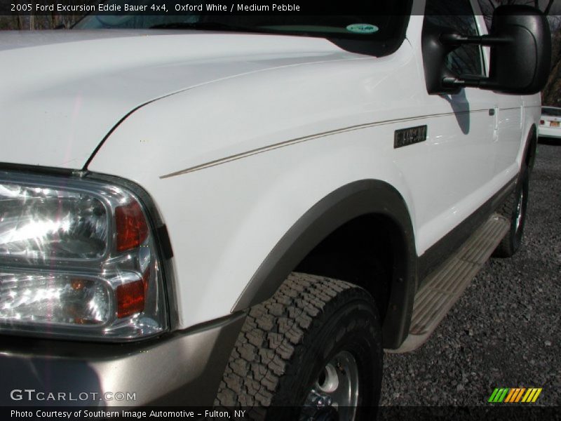 Oxford White / Medium Pebble 2005 Ford Excursion Eddie Bauer 4x4