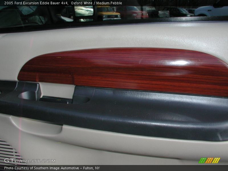 Oxford White / Medium Pebble 2005 Ford Excursion Eddie Bauer 4x4
