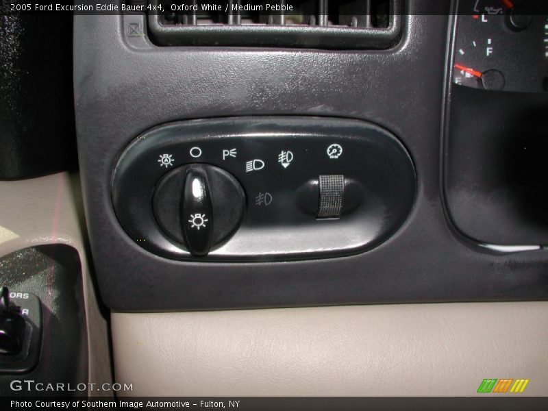 Oxford White / Medium Pebble 2005 Ford Excursion Eddie Bauer 4x4