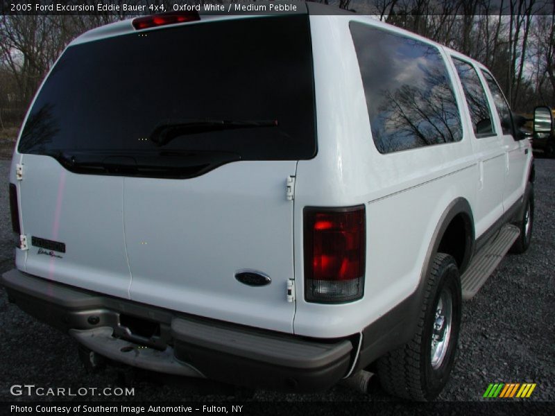 Oxford White / Medium Pebble 2005 Ford Excursion Eddie Bauer 4x4