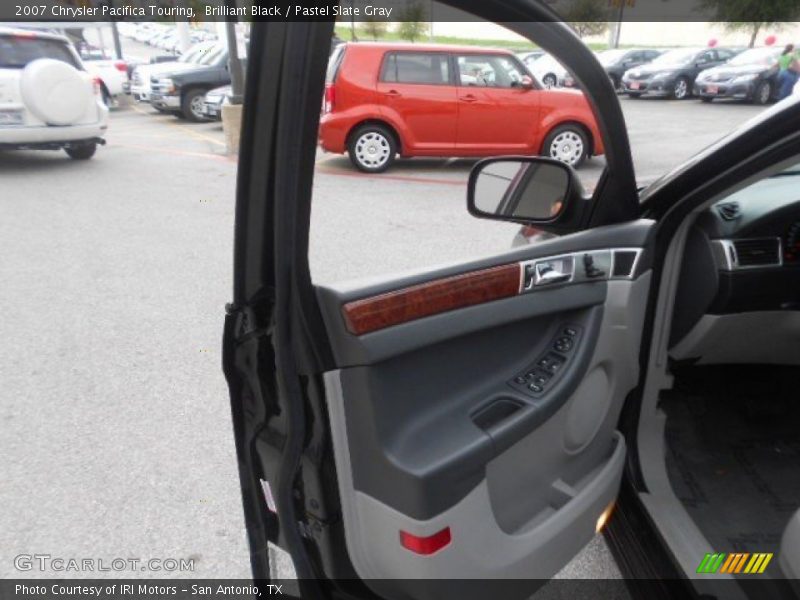 Brilliant Black / Pastel Slate Gray 2007 Chrysler Pacifica Touring