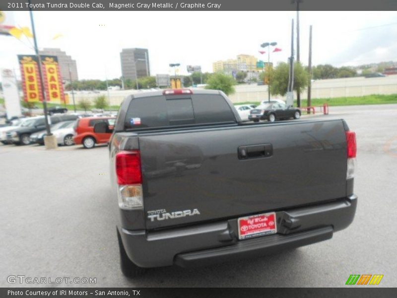 Magnetic Gray Metallic / Graphite Gray 2011 Toyota Tundra Double Cab