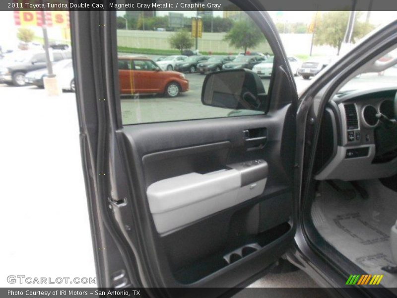 Magnetic Gray Metallic / Graphite Gray 2011 Toyota Tundra Double Cab