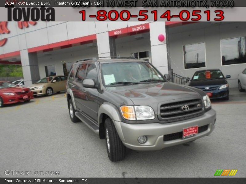 Phantom Gray Pearl / Oak 2004 Toyota Sequoia SR5
