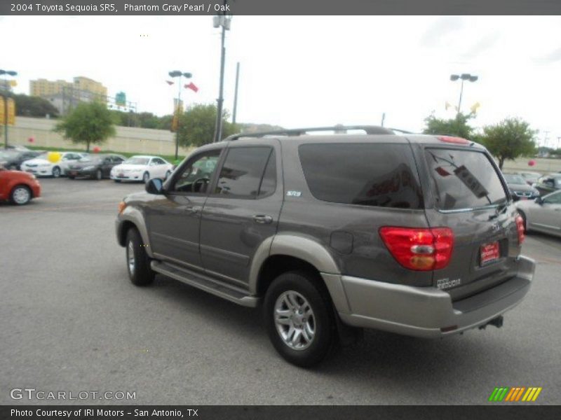 Phantom Gray Pearl / Oak 2004 Toyota Sequoia SR5