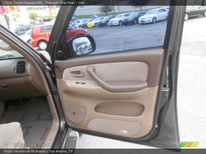 Phantom Gray Pearl / Oak 2004 Toyota Sequoia SR5