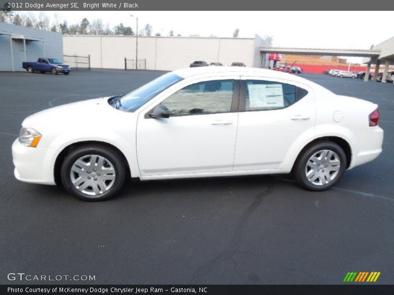 Bright White / Black 2012 Dodge Avenger SE