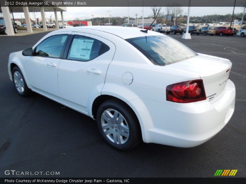 Bright White / Black 2012 Dodge Avenger SE