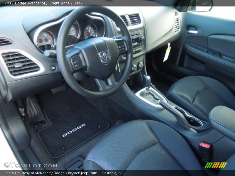 Black Interior - 2012 Avenger SE 