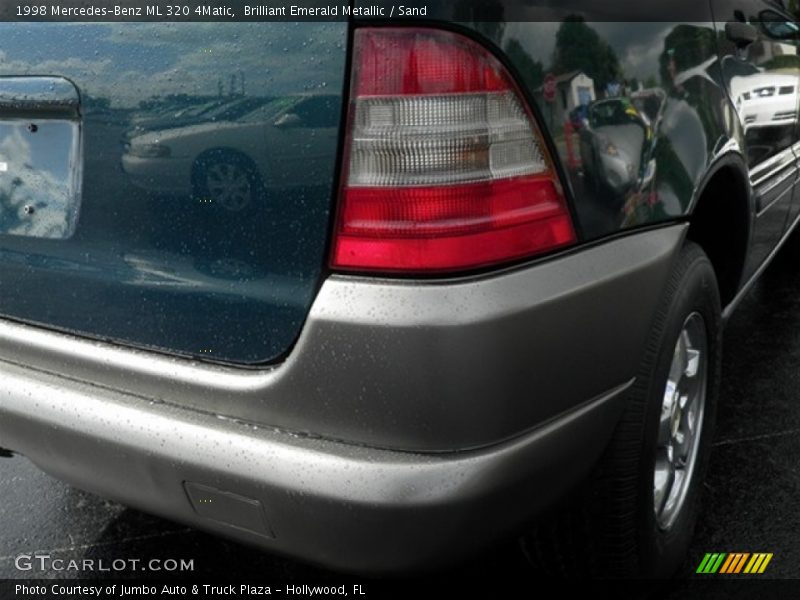 Brilliant Emerald Metallic / Sand 1998 Mercedes-Benz ML 320 4Matic