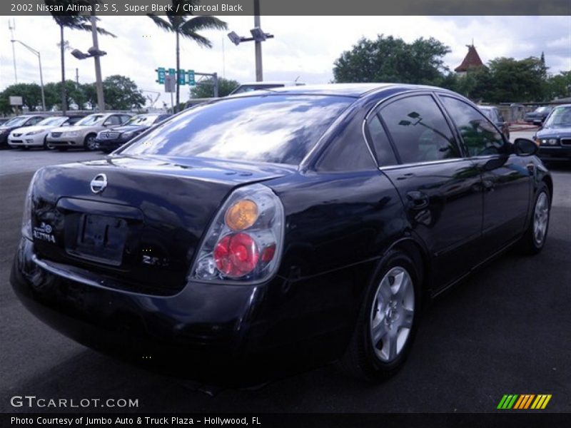 Super Black / Charcoal Black 2002 Nissan Altima 2.5 S