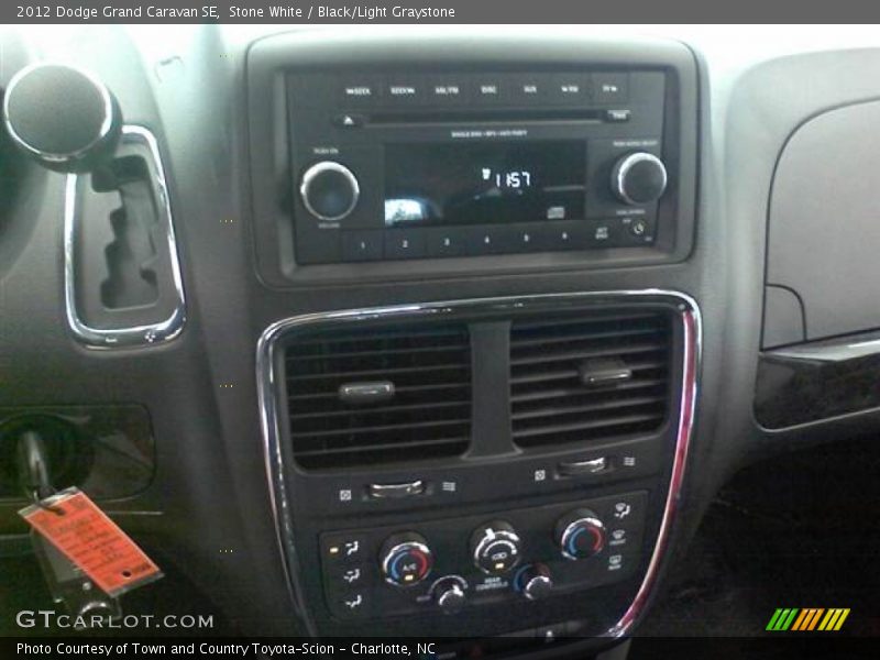 Stone White / Black/Light Graystone 2012 Dodge Grand Caravan SE