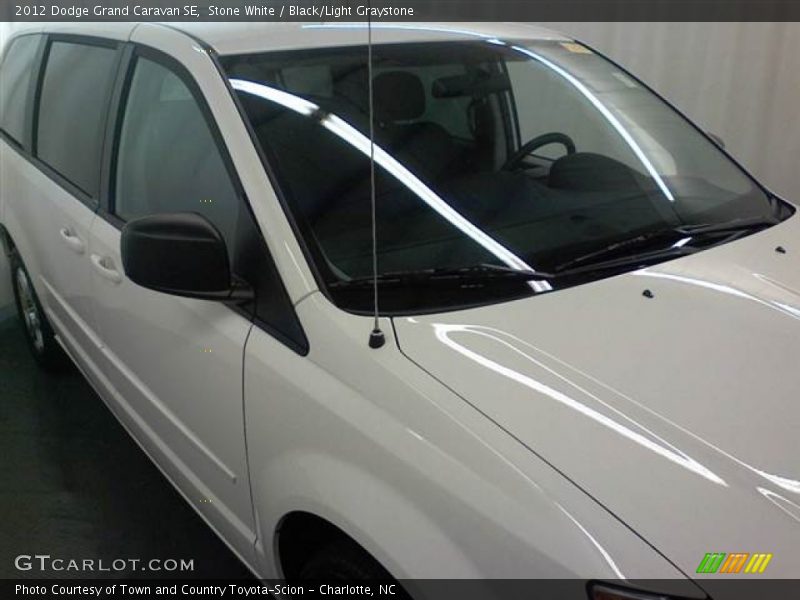 Stone White / Black/Light Graystone 2012 Dodge Grand Caravan SE