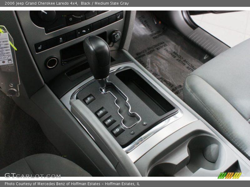 Black / Medium Slate Gray 2006 Jeep Grand Cherokee Laredo 4x4