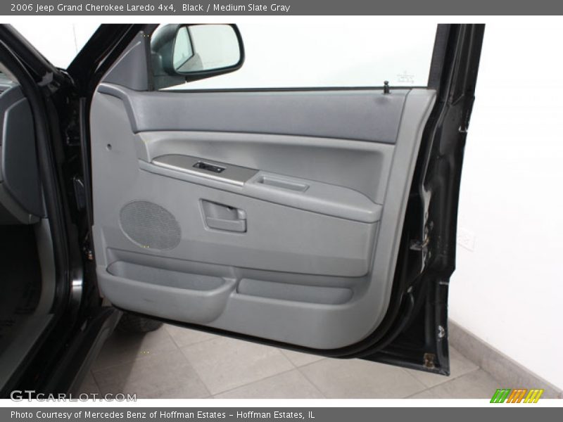 Black / Medium Slate Gray 2006 Jeep Grand Cherokee Laredo 4x4