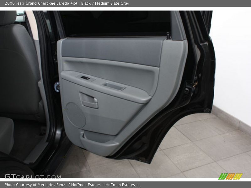 Black / Medium Slate Gray 2006 Jeep Grand Cherokee Laredo 4x4