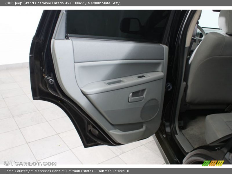 Black / Medium Slate Gray 2006 Jeep Grand Cherokee Laredo 4x4