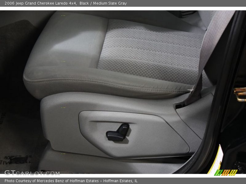 Black / Medium Slate Gray 2006 Jeep Grand Cherokee Laredo 4x4