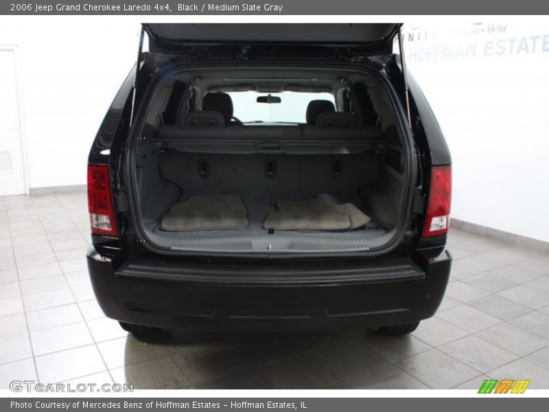 Black / Medium Slate Gray 2006 Jeep Grand Cherokee Laredo 4x4