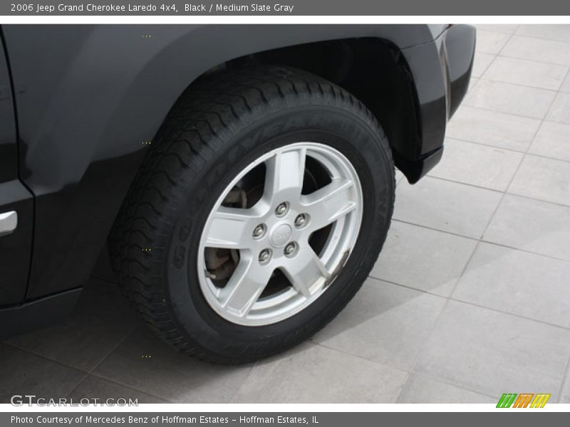 Black / Medium Slate Gray 2006 Jeep Grand Cherokee Laredo 4x4