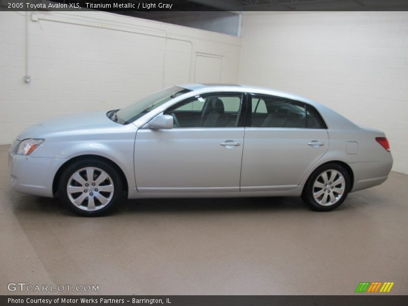 Titanium Metallic / Light Gray 2005 Toyota Avalon XLS